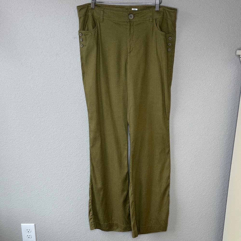Cabi Women's‎ Linen Blend Charlie Trouser Size 14 Olive Green Flared Pant #5314L - Picture 2 of 16